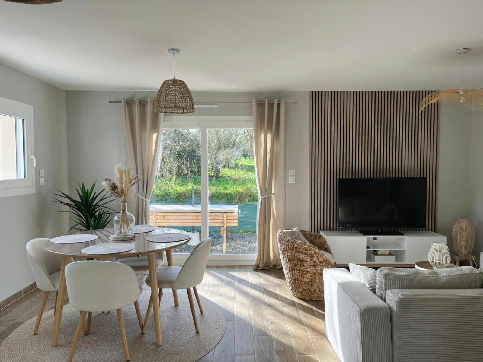 Comme A La "Maisons" Maisons  Luaran gambar